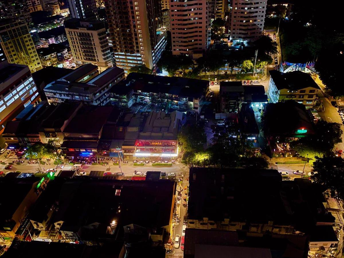 Lux Suites Kl City Pavilion Bukit Bintang With Infinity Pool 쿠알라룸푸르 외부 사진
