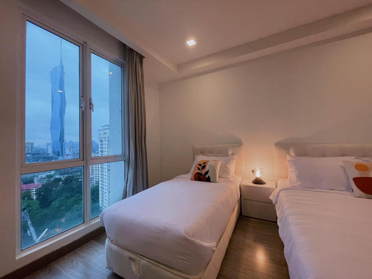 Lux Suites Kl City Pavilion Bukit Bintang With Infinity Pool 쿠알라룸푸르 외부 사진