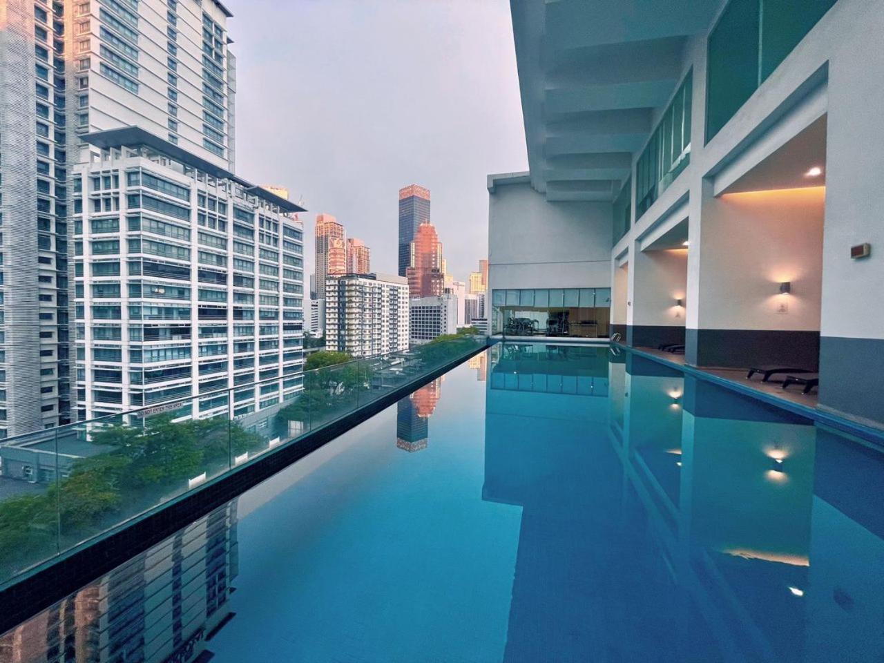 Lux Suites Kl City Pavilion Bukit Bintang With Infinity Pool 쿠알라룸푸르 외부 사진