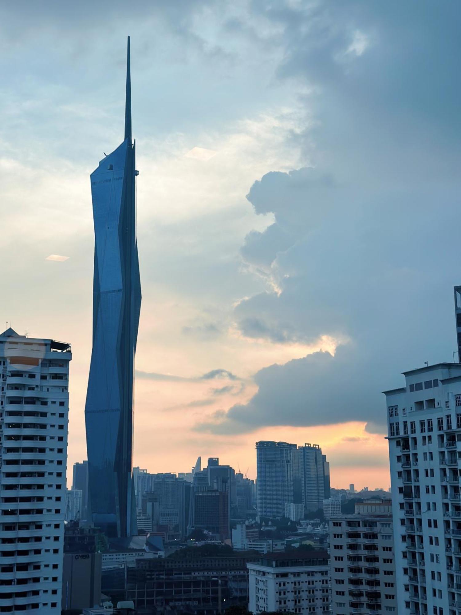 Lux Suites Kl City Pavilion Bukit Bintang With Infinity Pool 쿠알라룸푸르 외부 사진
